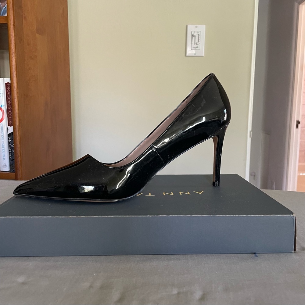 Ann Taylor black patent pumps, size 10, new in box